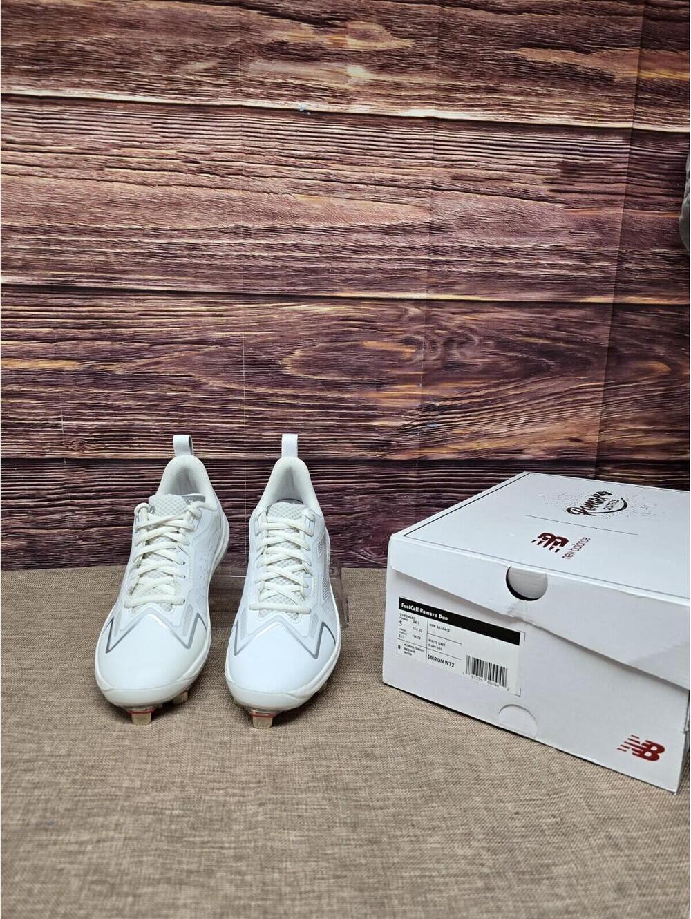 Women's New Balance FuelCell Romero Duo Softball Cleats in White Size 5